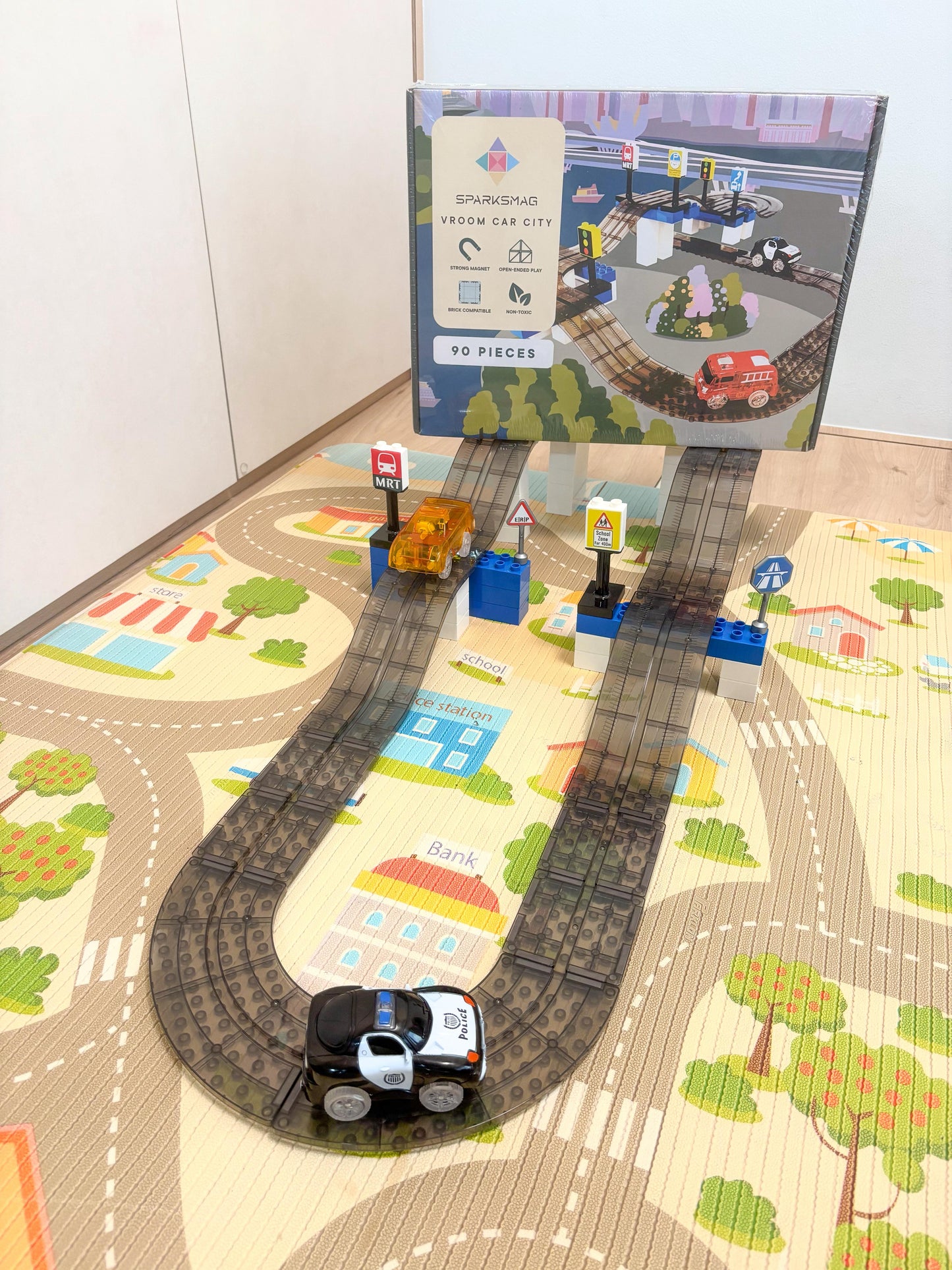PREORDER [ETA End Aug] - 35 PCS VROOM CAR™️ CITY - MAGNETIC BRICK CAR SET